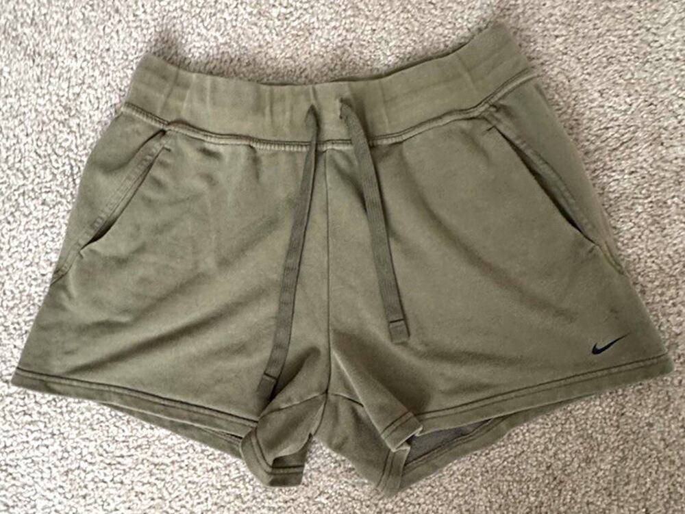 Nike Womens Large Olive Green Heavyweight Sweat Shorts Drawstring Swoosh
